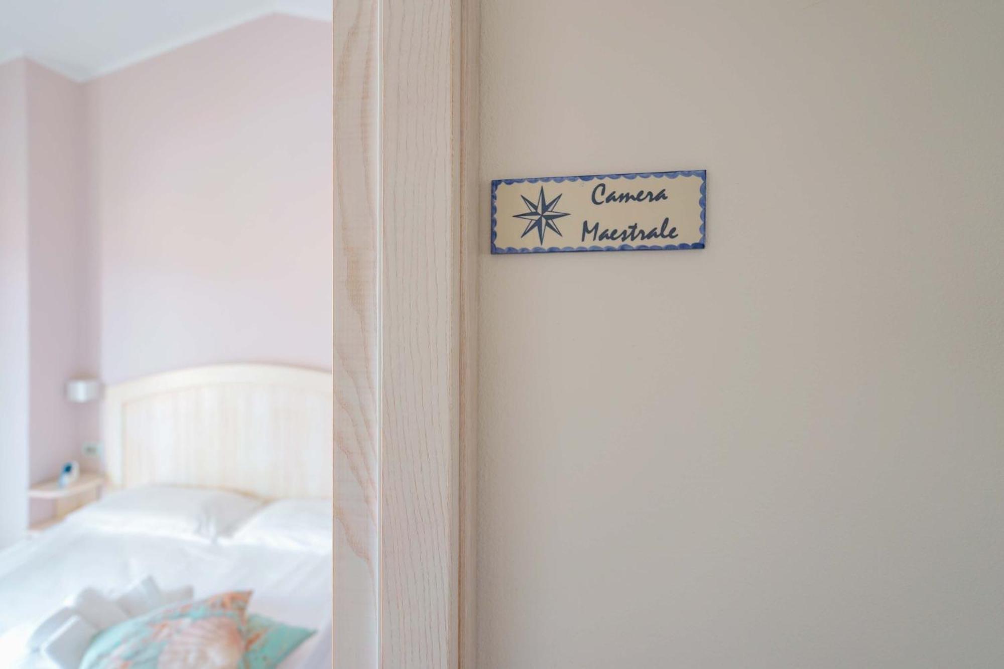 La Rosa Dei Venti Bed & Breakfast Villasimius Ngoại thất bức ảnh